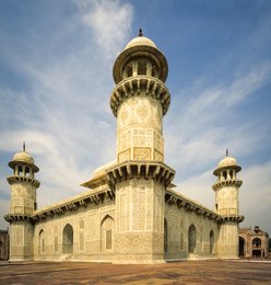 Agra;-Architecture;-Baby-Taj;-Chhatri;-Gateway;-Geometric-patterns;-India;-Inlay;-Itimad-ud-Daulah;-Kaleidos;-Kaleidos-images;-La-parole-à-limage;-Low-angle;-Mausoleum;-Minaret;-Mughal;-Pietra-dura;-Stories-Pictures;-Tarek-Charara;-Tomb;-Uttar-Pradesh;-White-marble